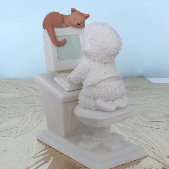 DEPARTMENT 56 SNOWBABY. SCREEN SAVER - Picture 3 of 8